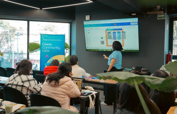 Formation make gratuite : démarrer sans débourser un centime !