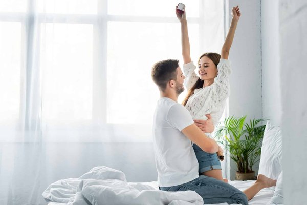 Comment les marques de vêtements pour enfants peuvent-elles utiliser YouTube pour engager les parents ?